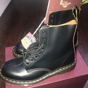 Dr. Martens Men’s Boot